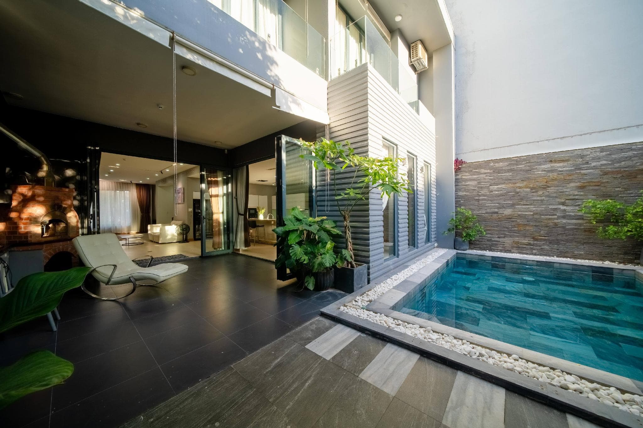 Sila Anila Villa 7BR My Khe Beach Da Nang