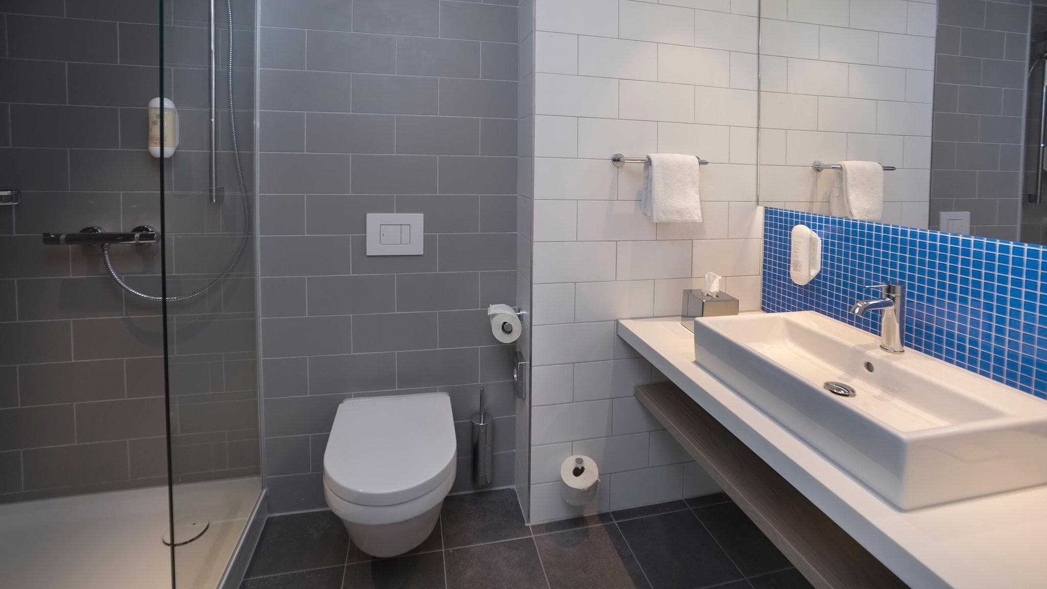 Holiday Inn Express Wiesbaden By IHG photo 2