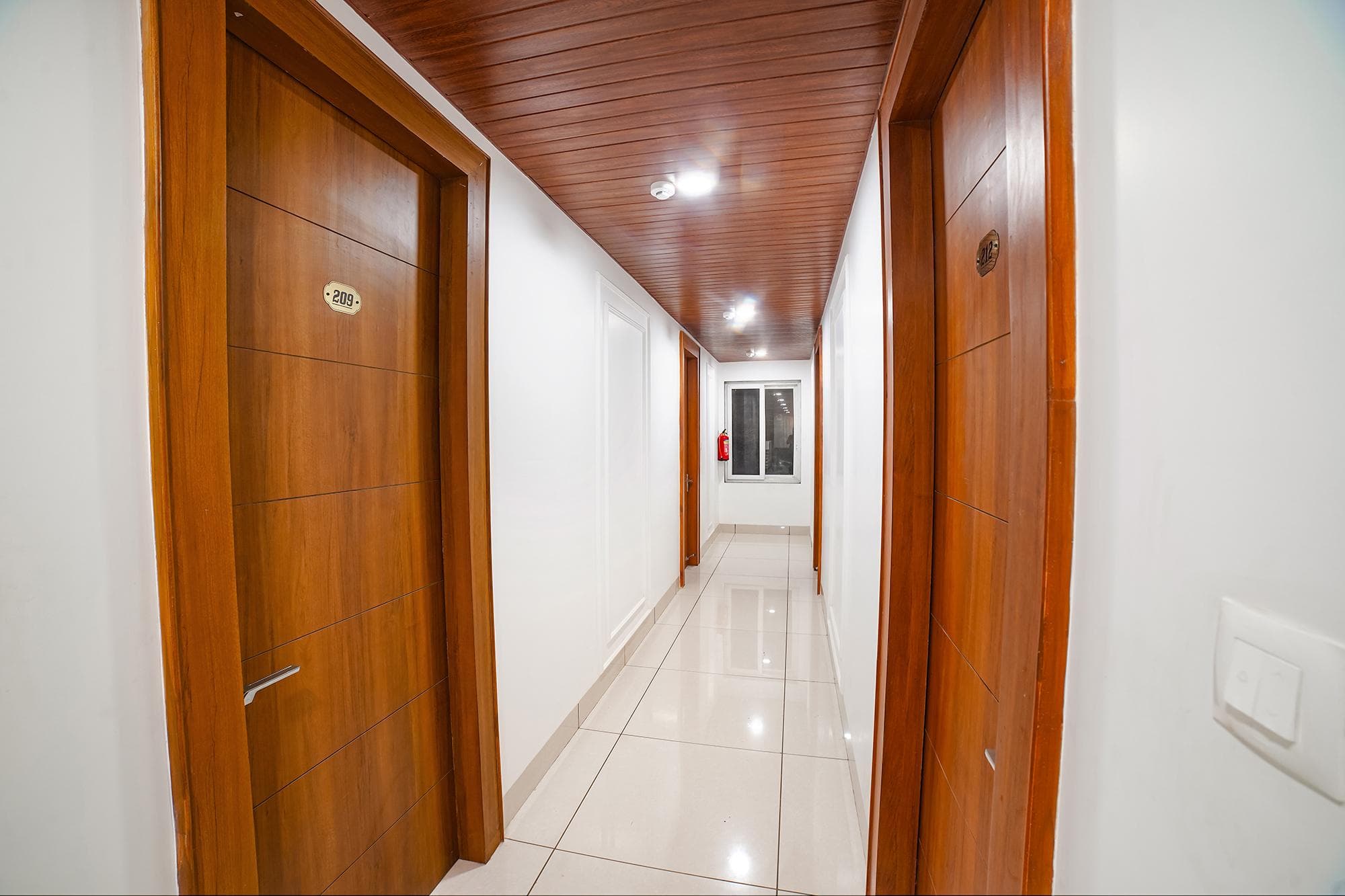 FabHotel Eminent, Patel Nagar photo 5