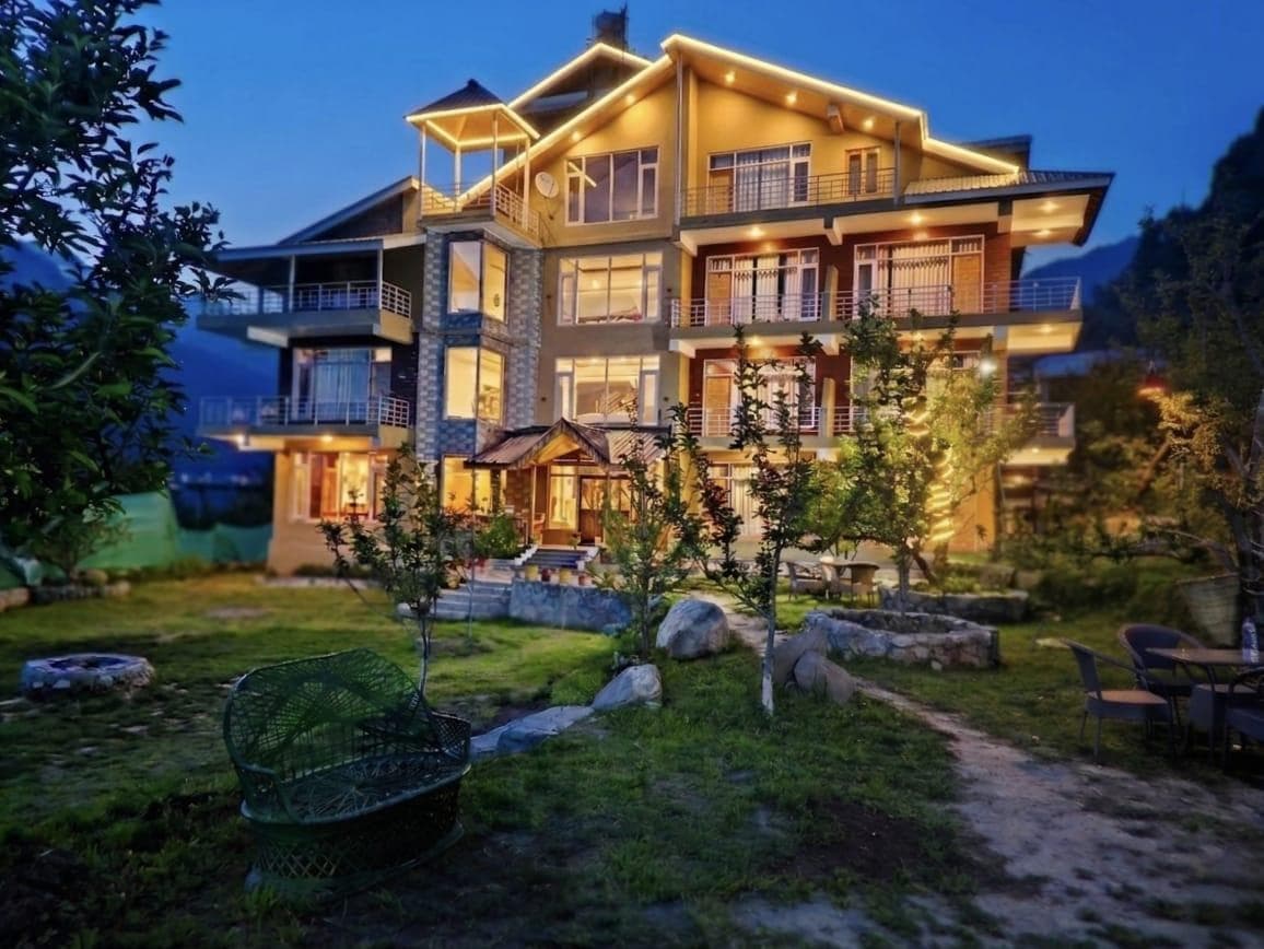Omavya Hotel Manali