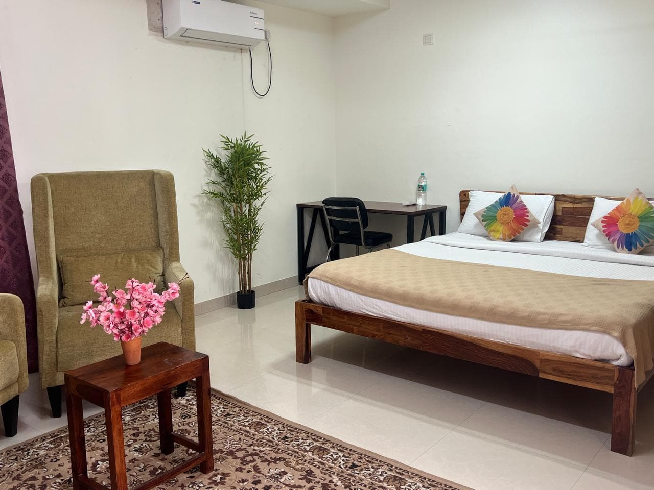 Revkeys Corporate Stay