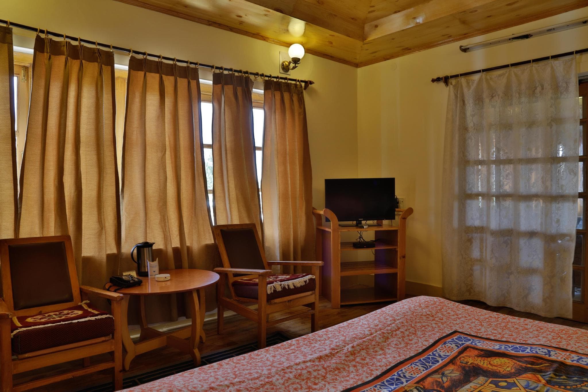 Omasila Hotel photo 2