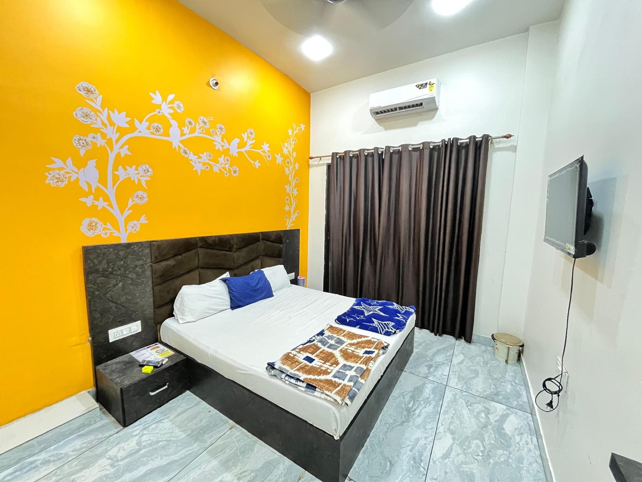 Hotel Bageshwar Inn photo 2