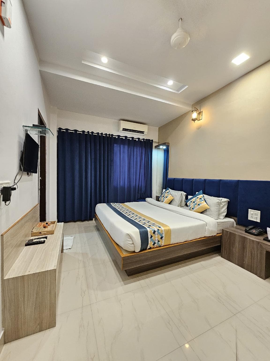 The Sky Comfort Hotel Brahm Sambandh photo 5