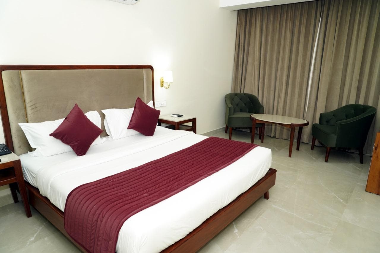 Hotel Le-Crown photo 2