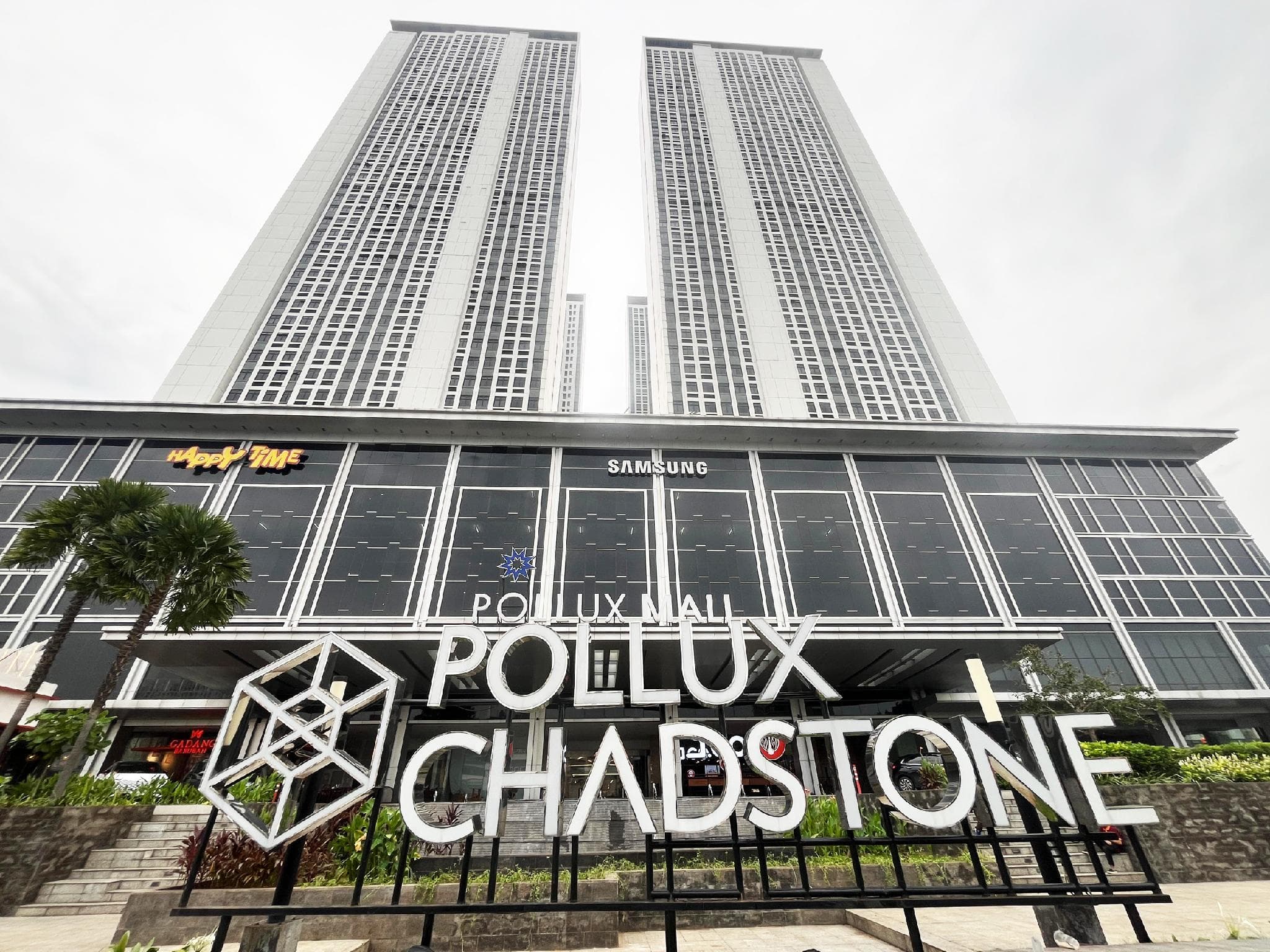 Pollux Chadstone Apartemen by Namastay Inn photo 4