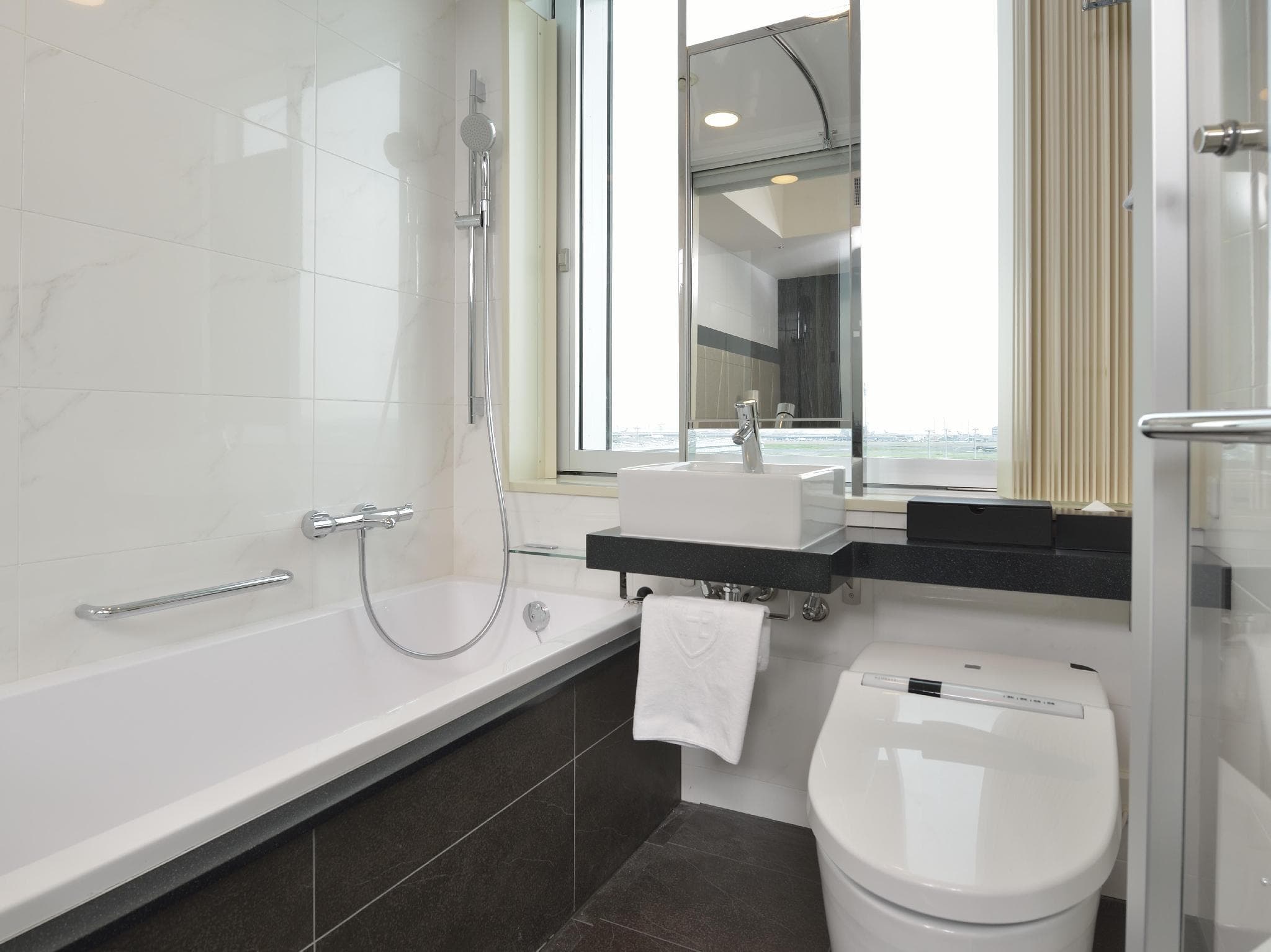 The Royal Park Hotel Tokyo Haneda Airport Terminal 3 photo 2