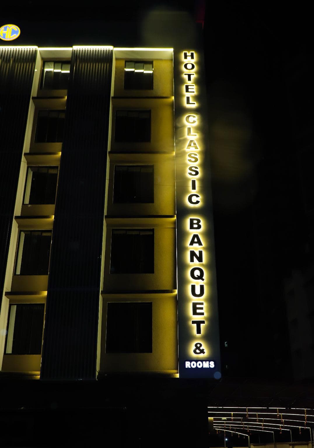 Hotel Classic  Banquets & Rooms photo 5