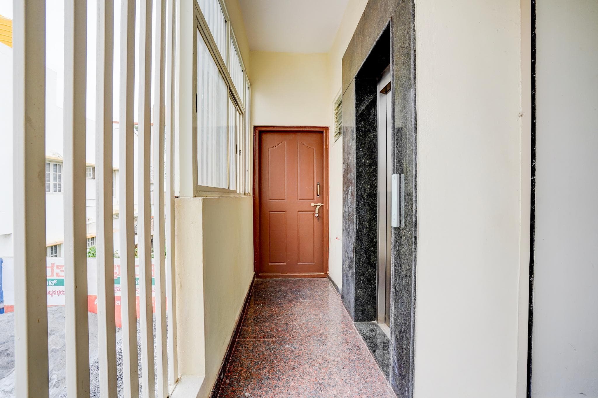 Hotel O SRL Comforts