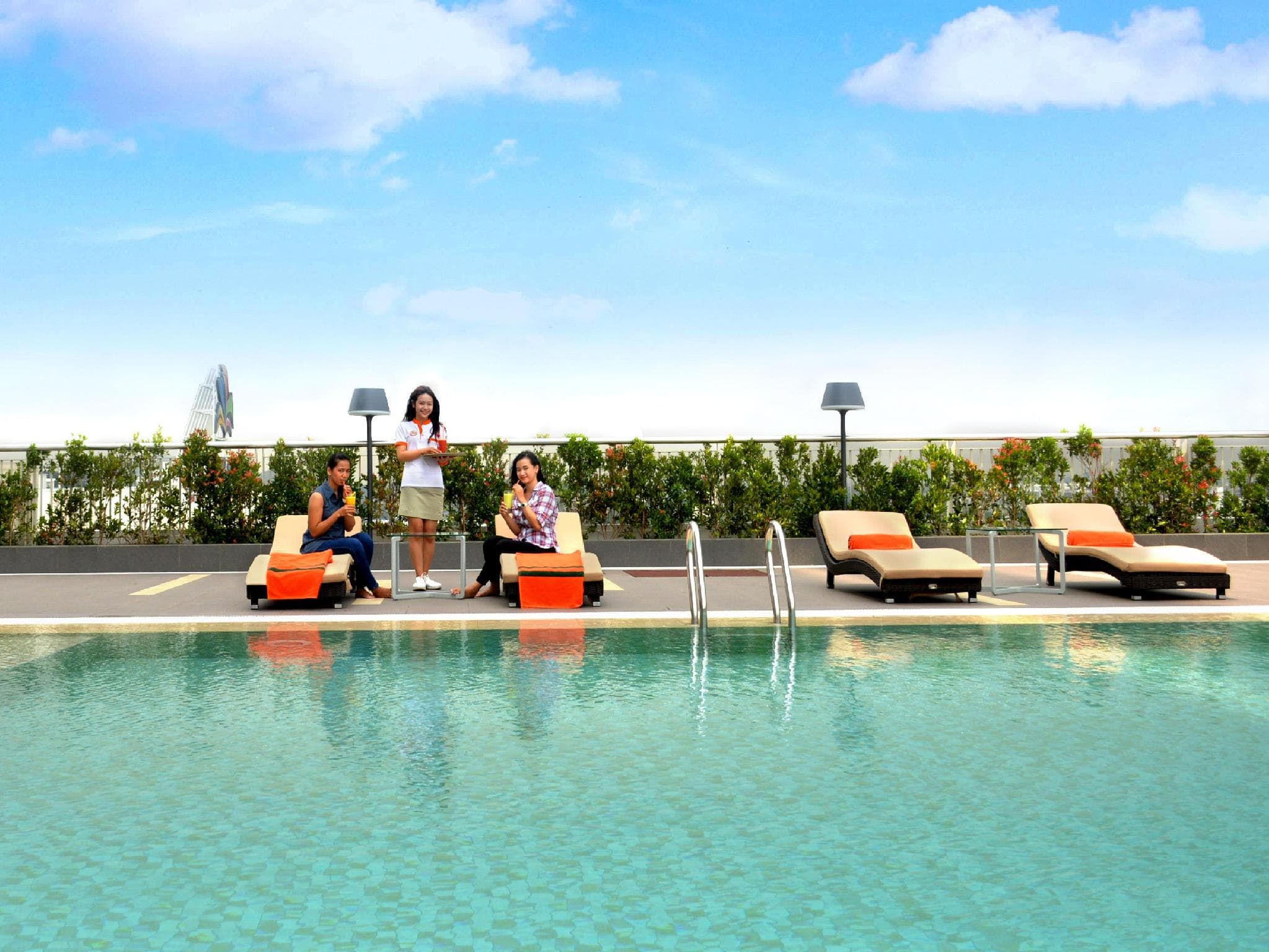 HARRIS Hotel & Conventions Bekasi photo 3