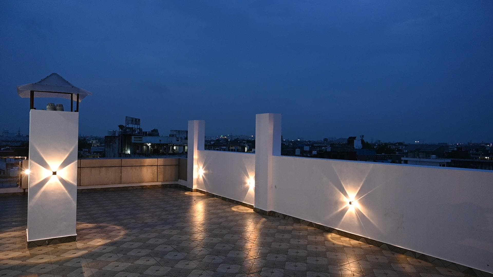 Hotel Royal Suites photo 4