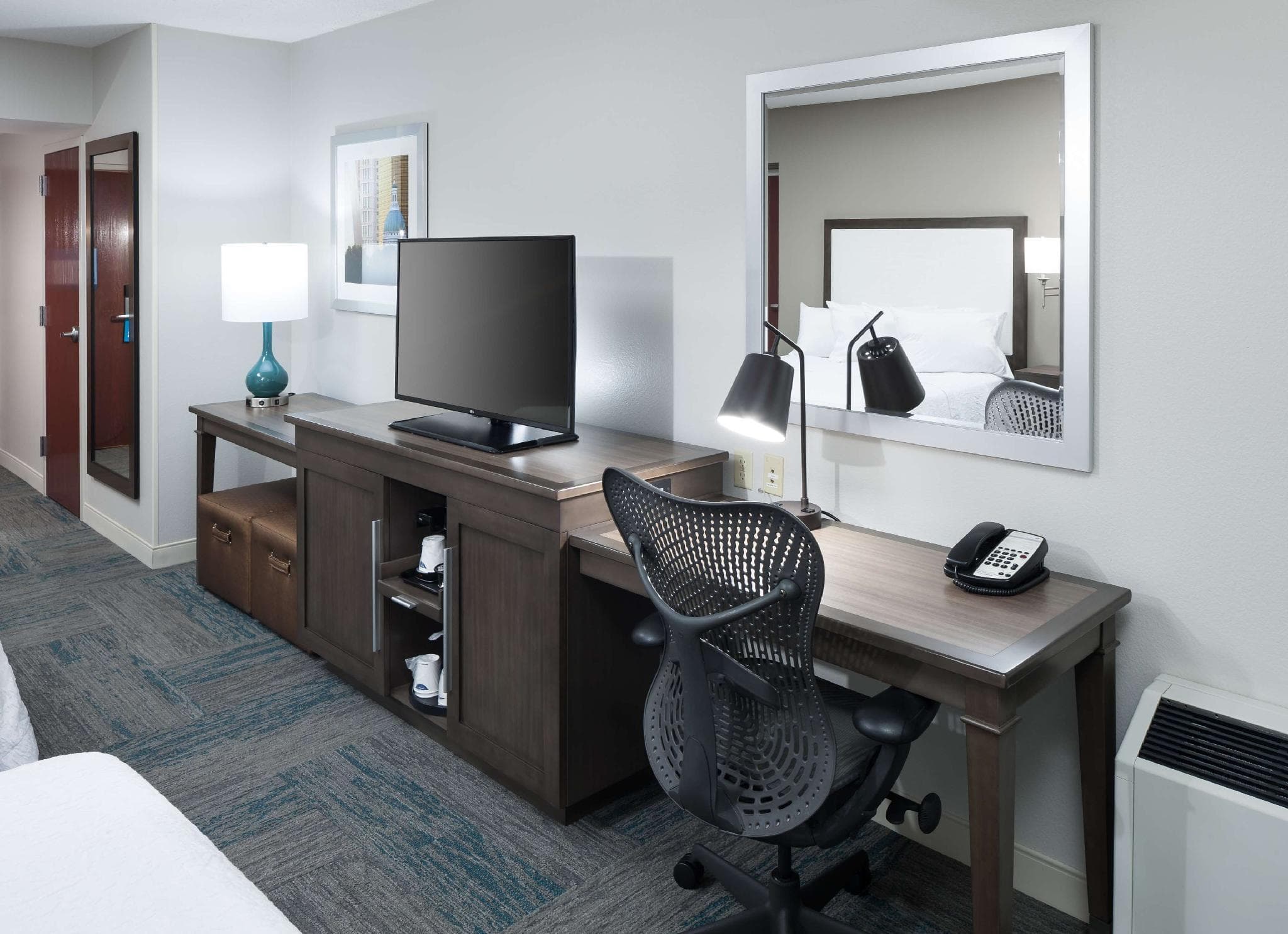 Hampton Inn St. Louis-Downtown (At the Gateway Arch) photo 2