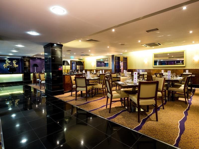 Crowne Plaza London Ealing By IHG photo 5