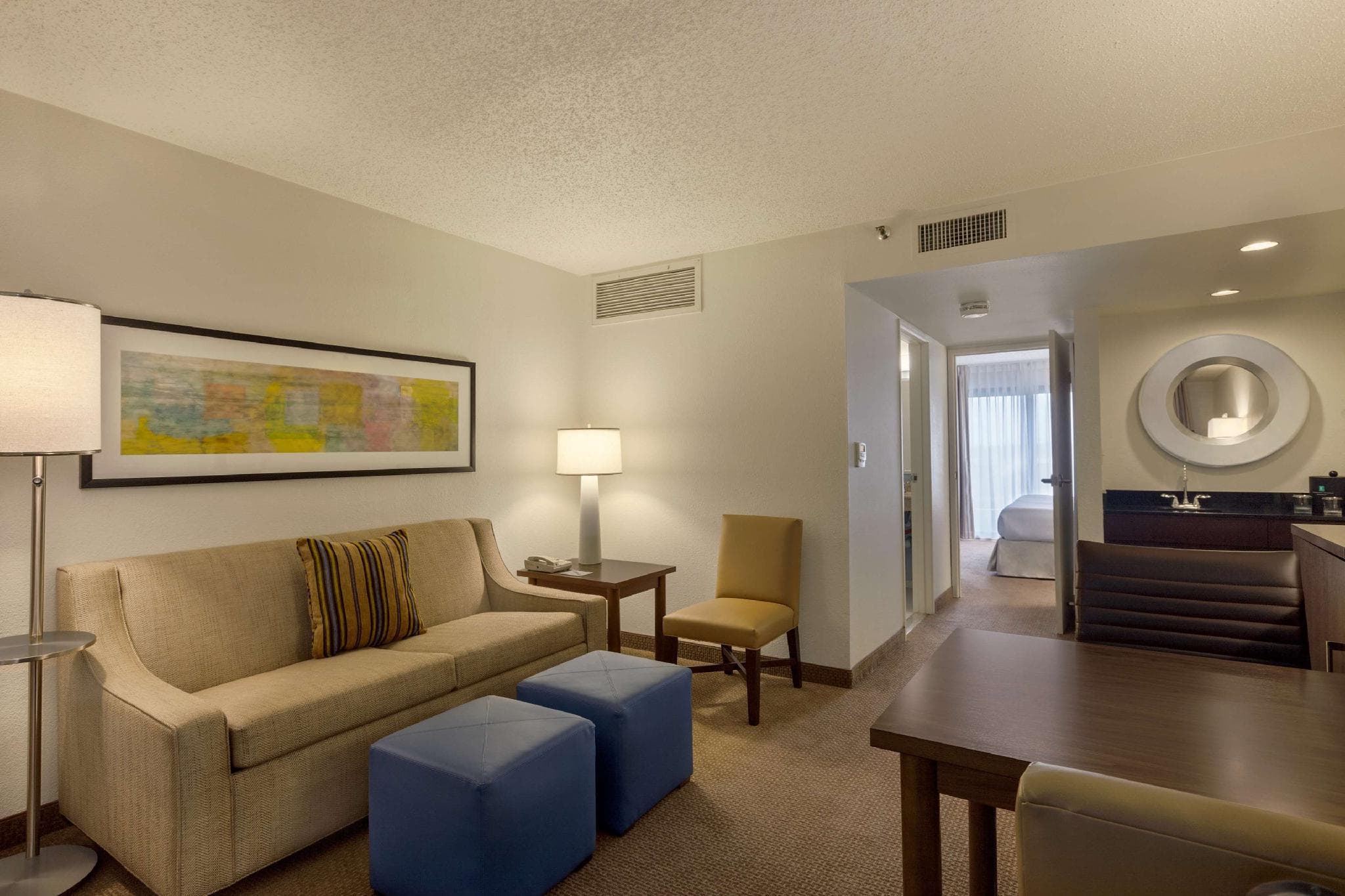 Embassy Suites by Hilton Baton Rouge photo 2
