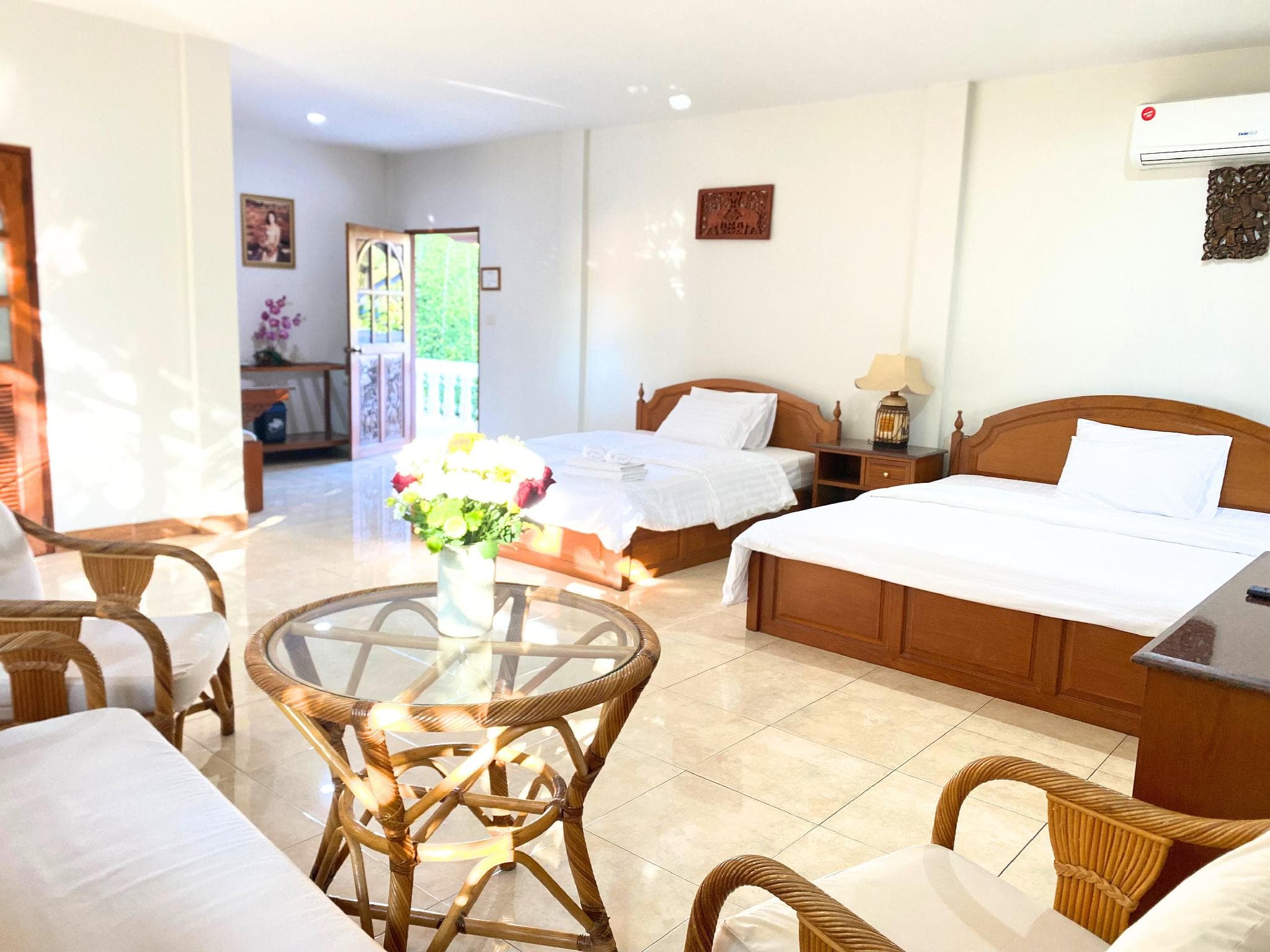 Golden Cupids Home photo 2