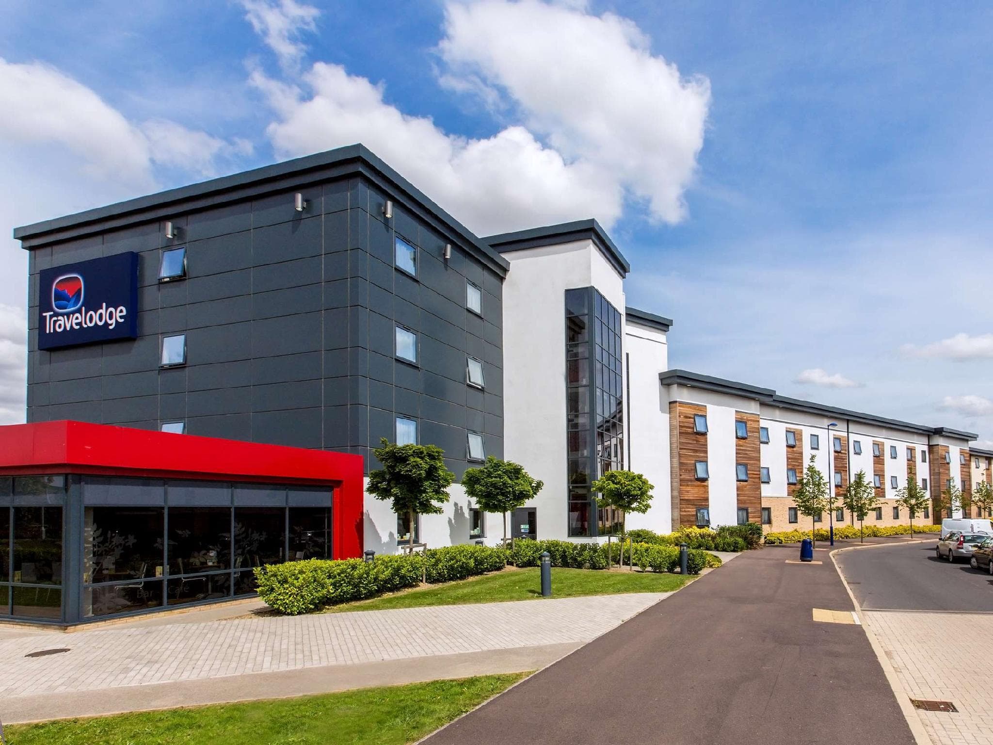 Travelodge Cambridge Orchard Park photo 3