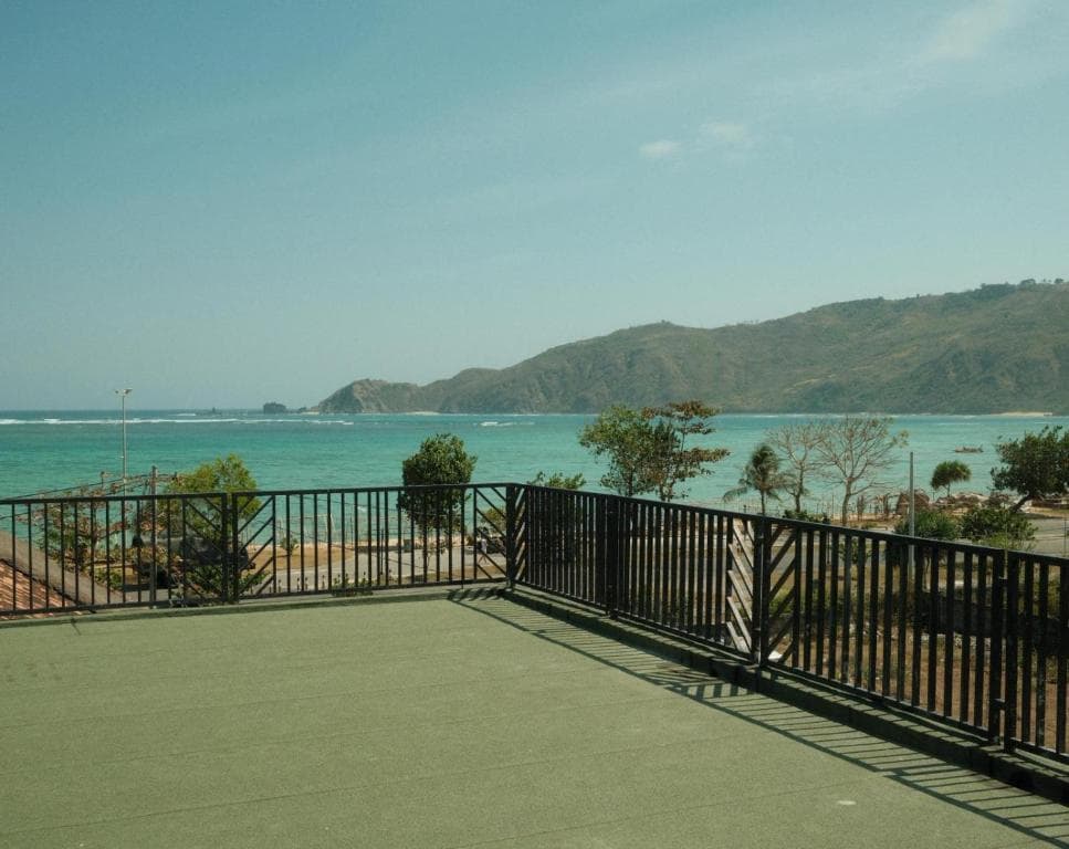 Mar Bella Beachfront