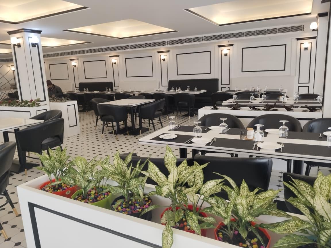 HOTEL ANAND CONTINENTAL photo 3