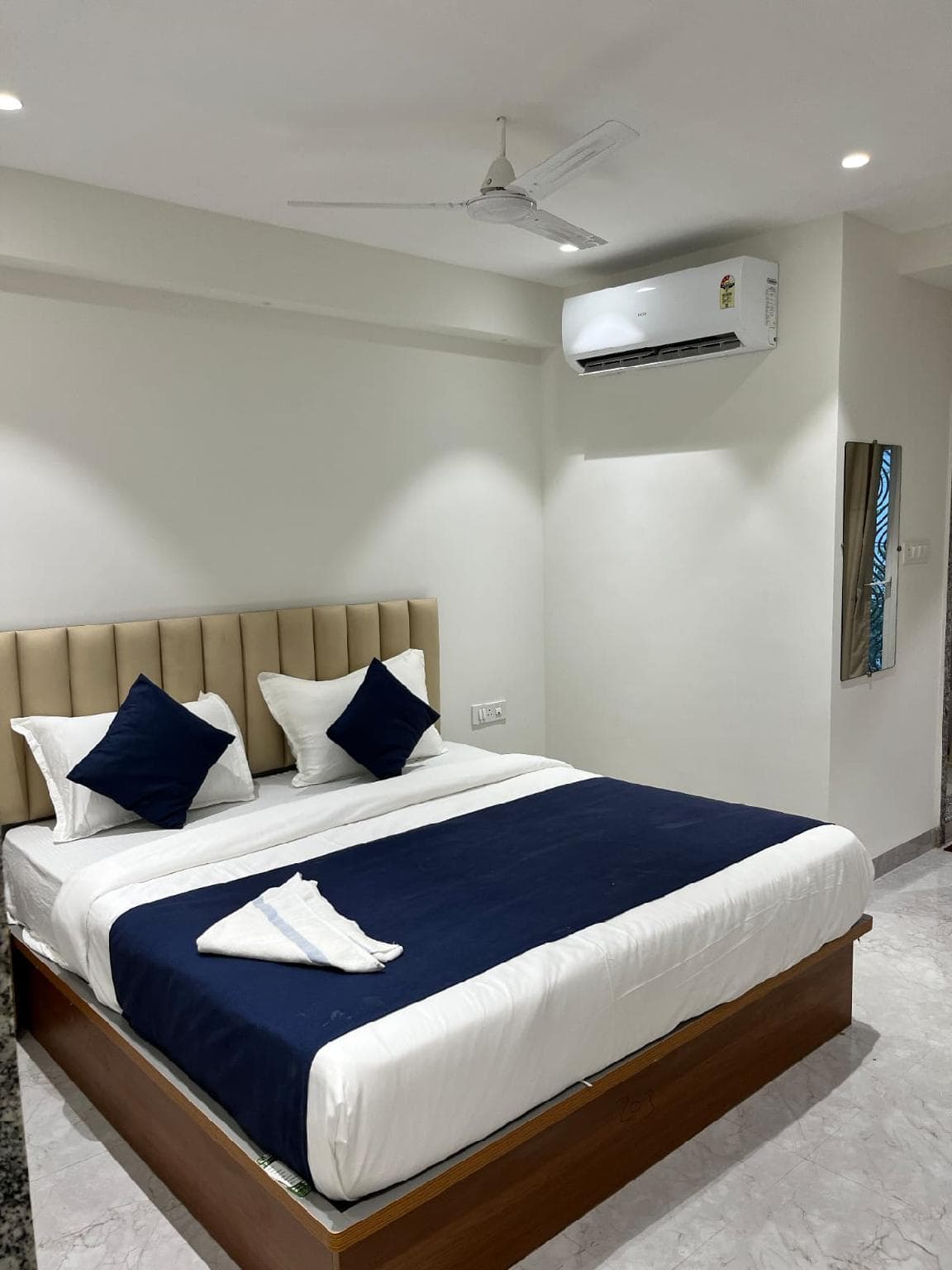 HOTEL MANGALAM REGENCY photo 2