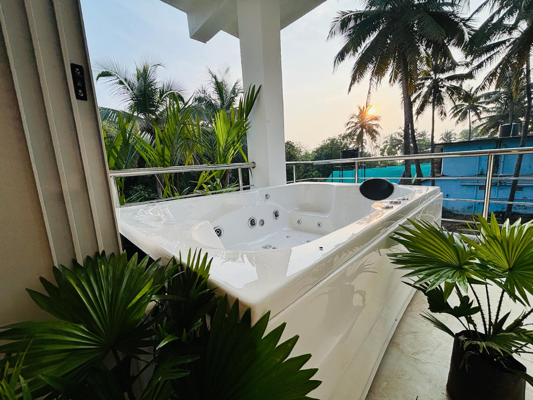 Shades Ivory - Agonda Beach Resort photo 5