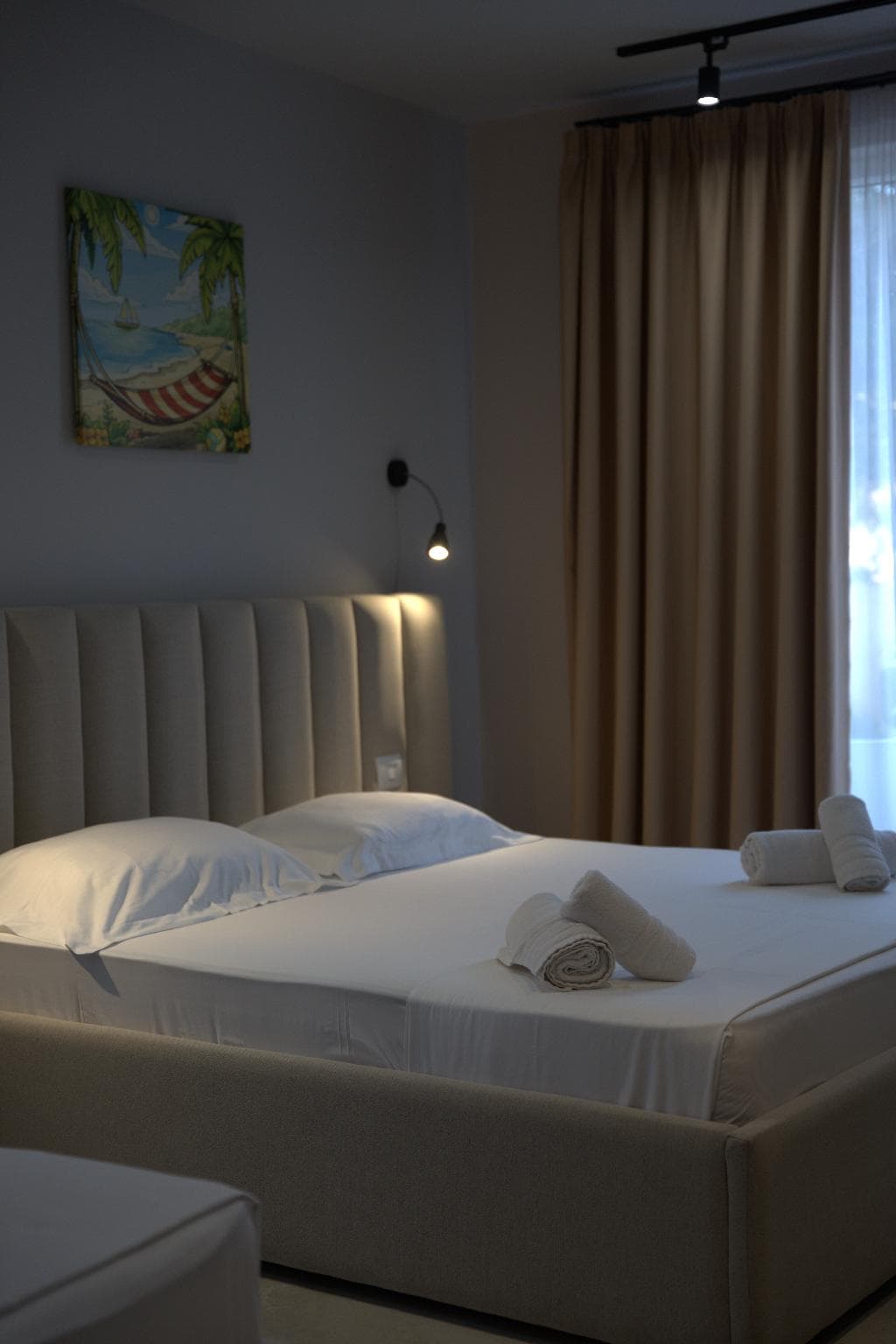 The Blue Wave Hotel photo 2