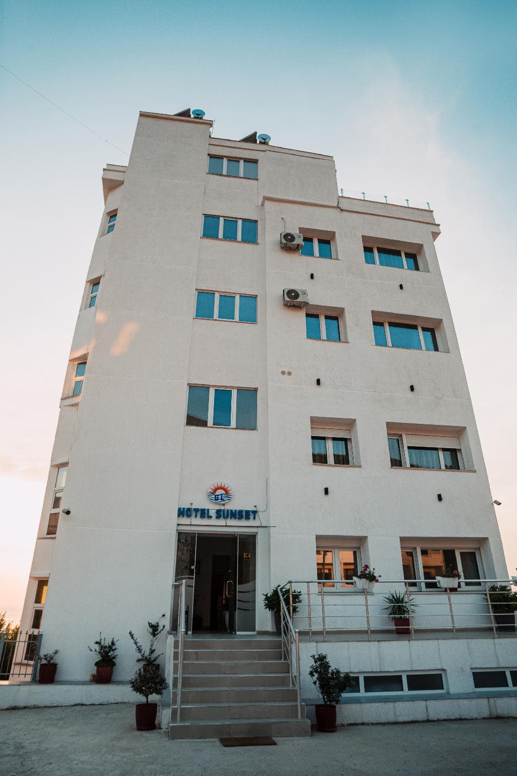 Sunset Hotel GL photo 2