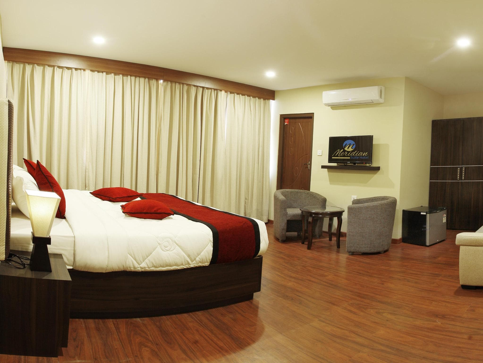 Meridian Suite Hotel photo 2