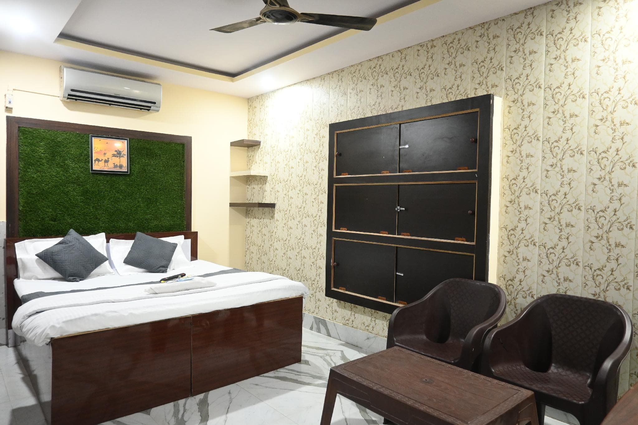 Hotel Omkar Residency photo 5