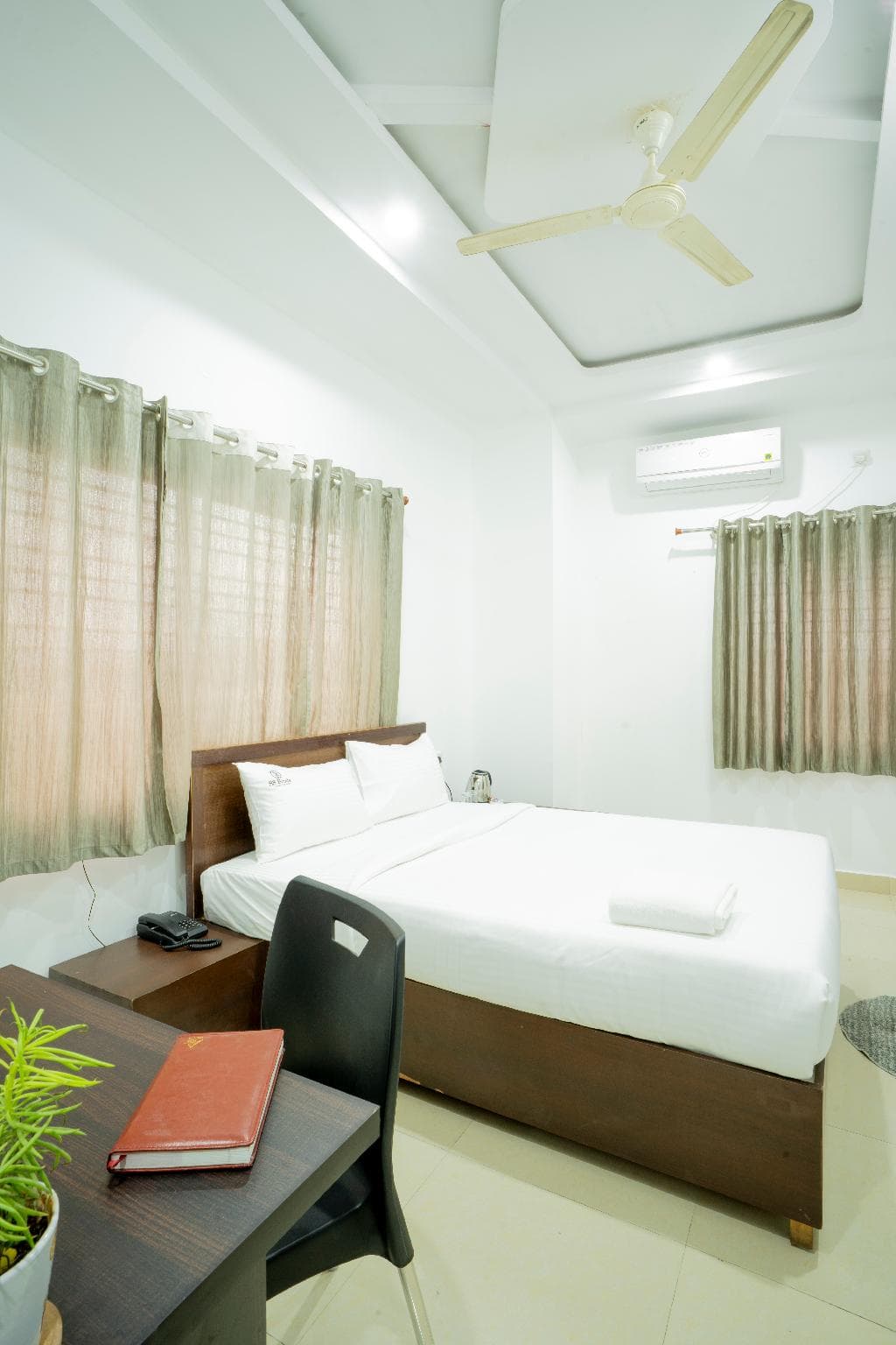 SS HOTELS Bannerghatta Road, Bilekahalli photo 5