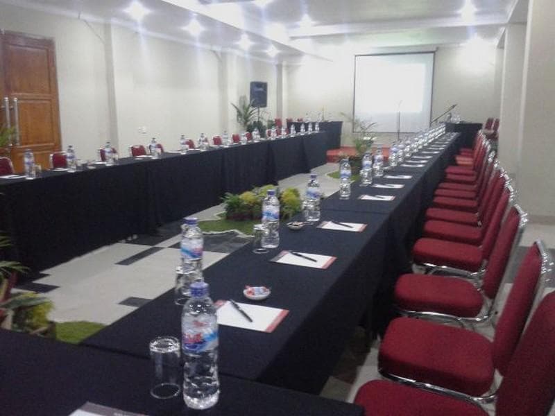 Albis Hotel photo 3