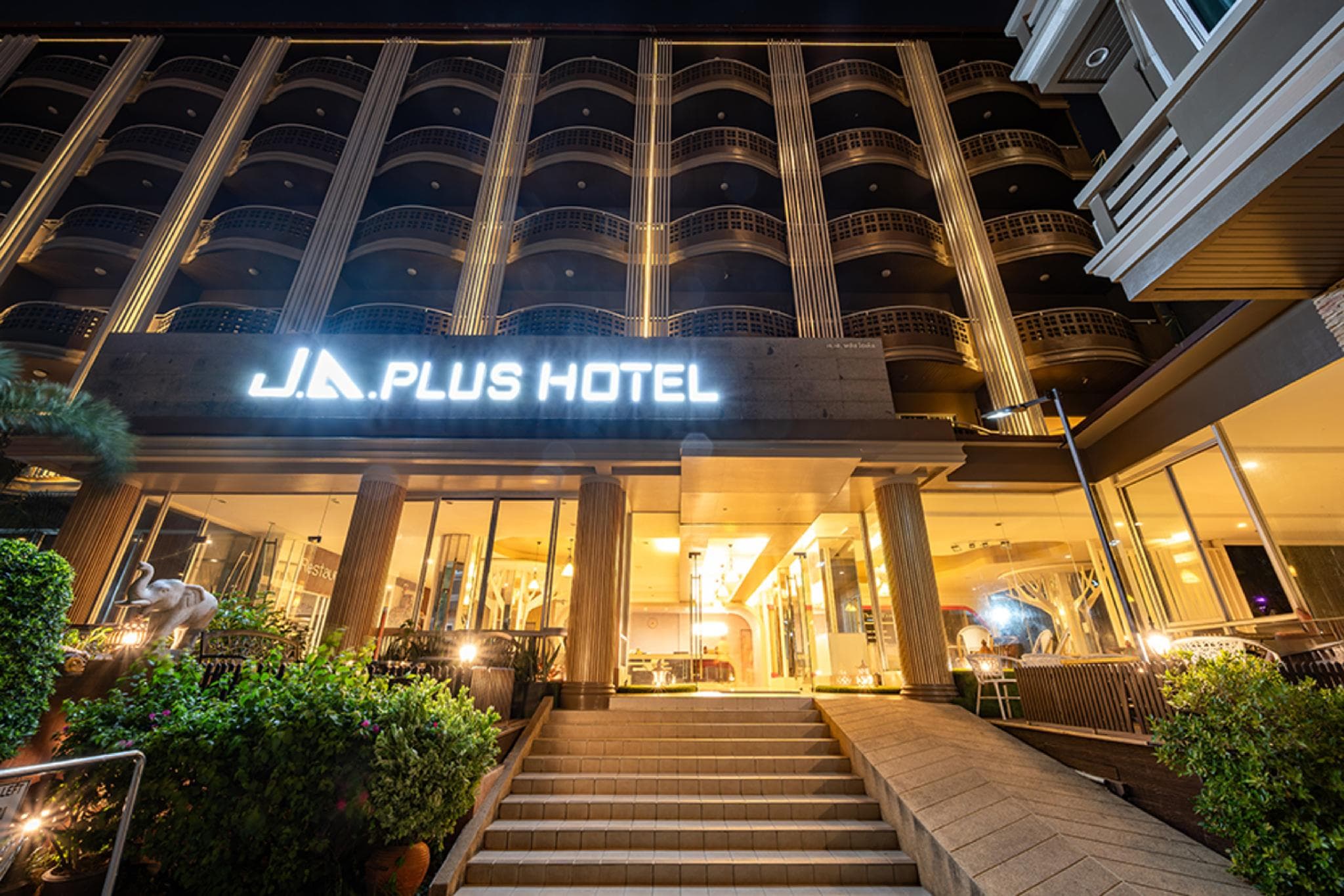Sunday JA Plus Hotel photo 5