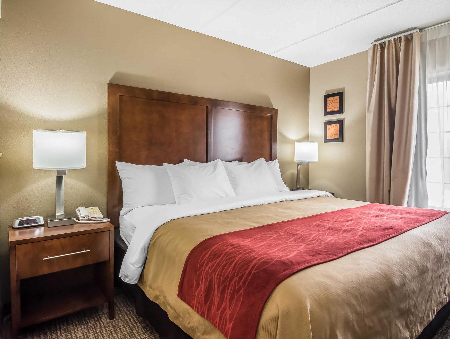 Comfort Inn & Suites Hamilton Place photo 2