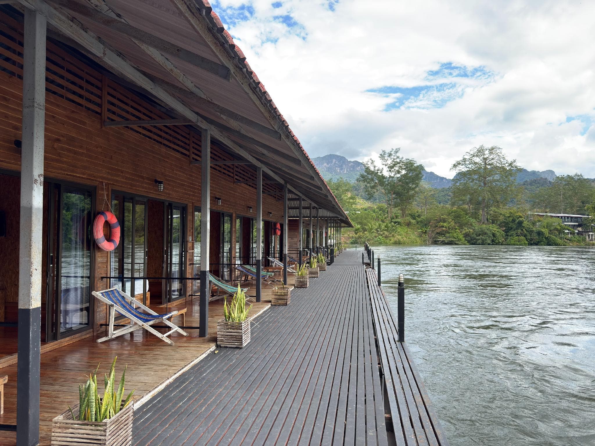 Mataburi River Kwai Resort photo 5