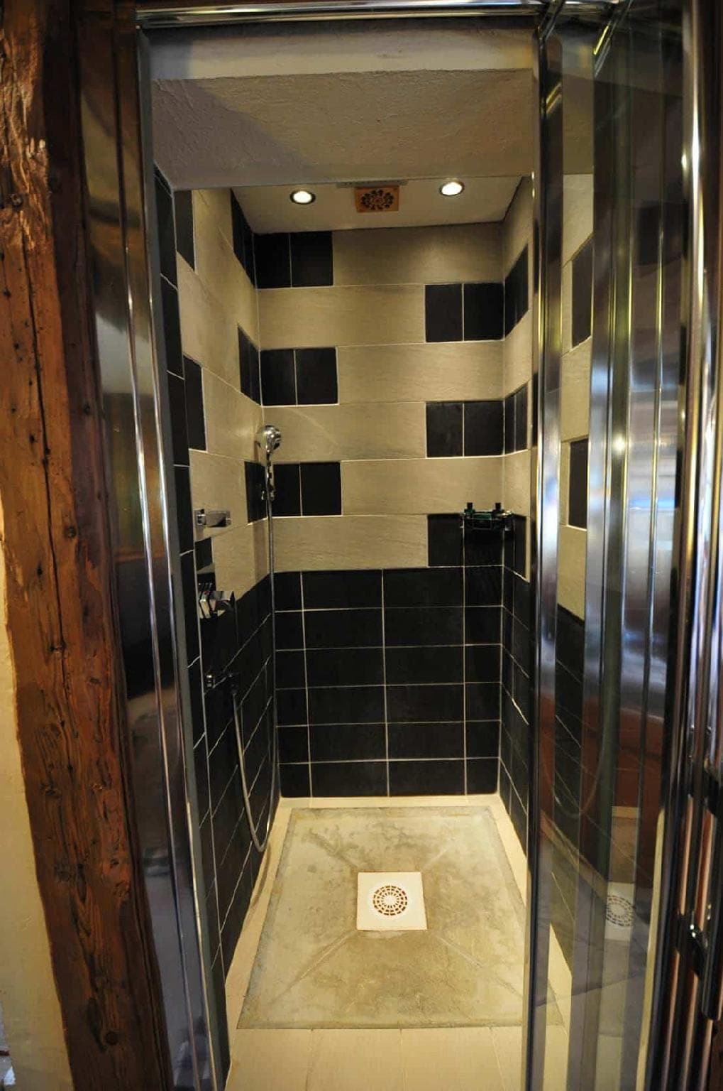 Hotel Les Chalets de Philippe & Jacuzzis Privatifs photo 2