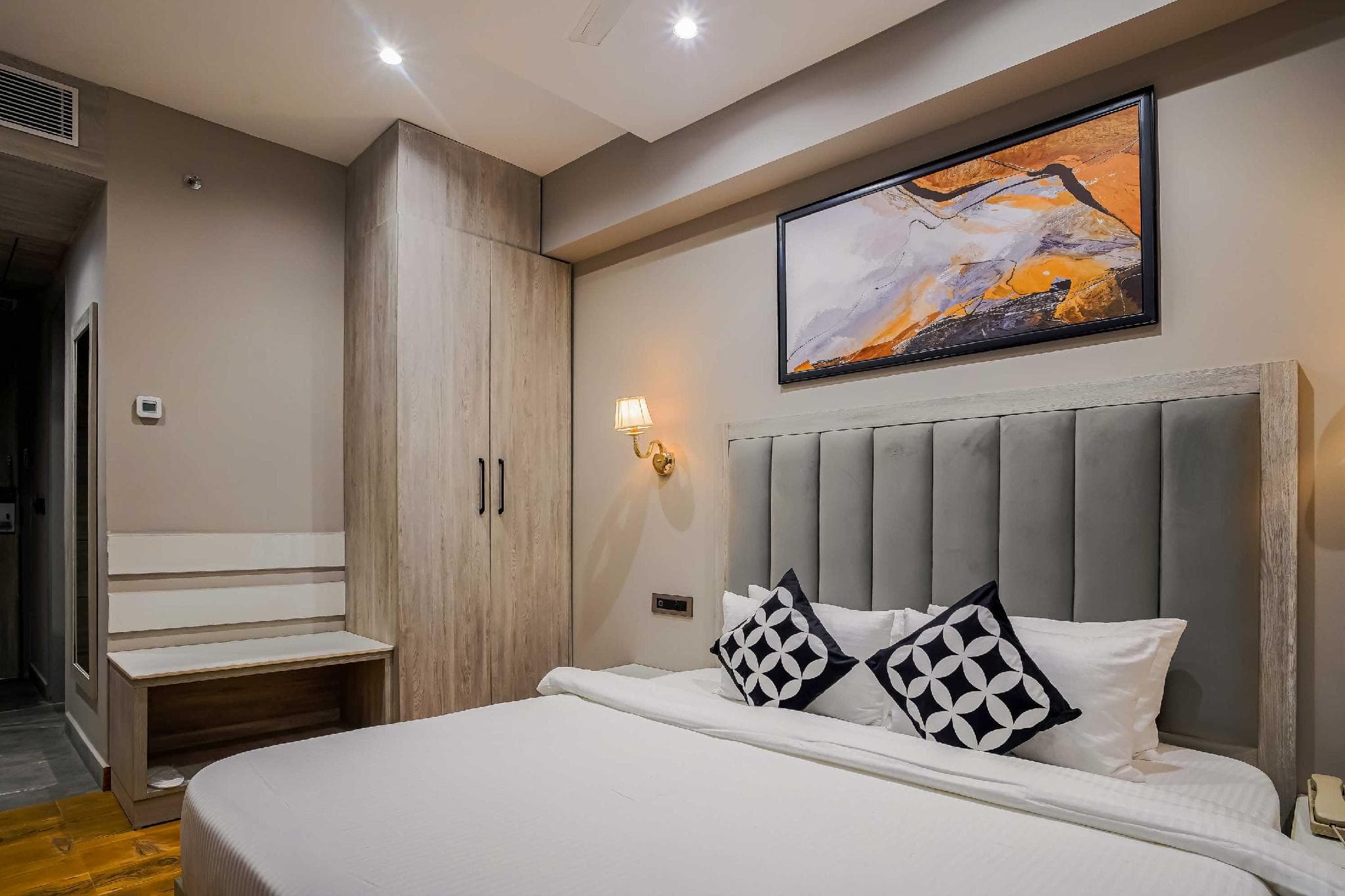 Clubhouse Hotel Chandigarh Mohali photo 3