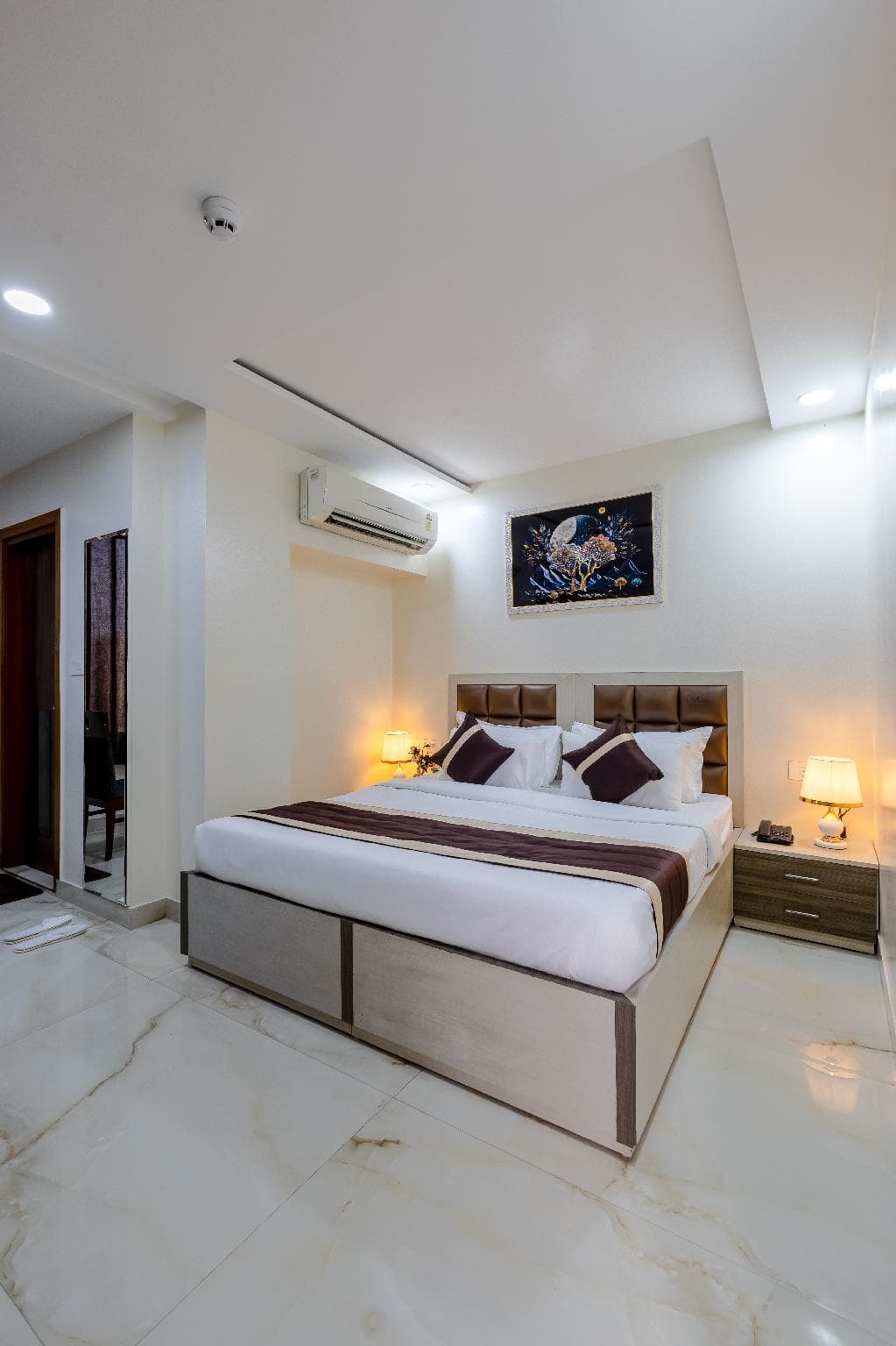 Hotel Ashirwad at Ghaziabad photo 4