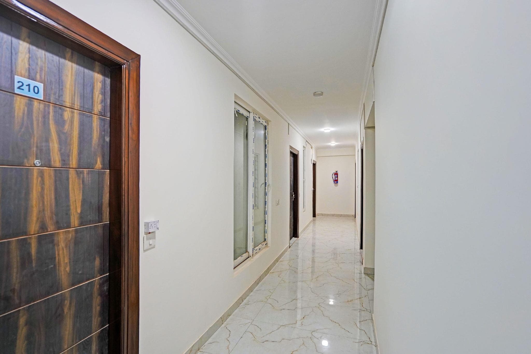 Super Townhouse Chhatarpur Metro Station Delhi photo 5