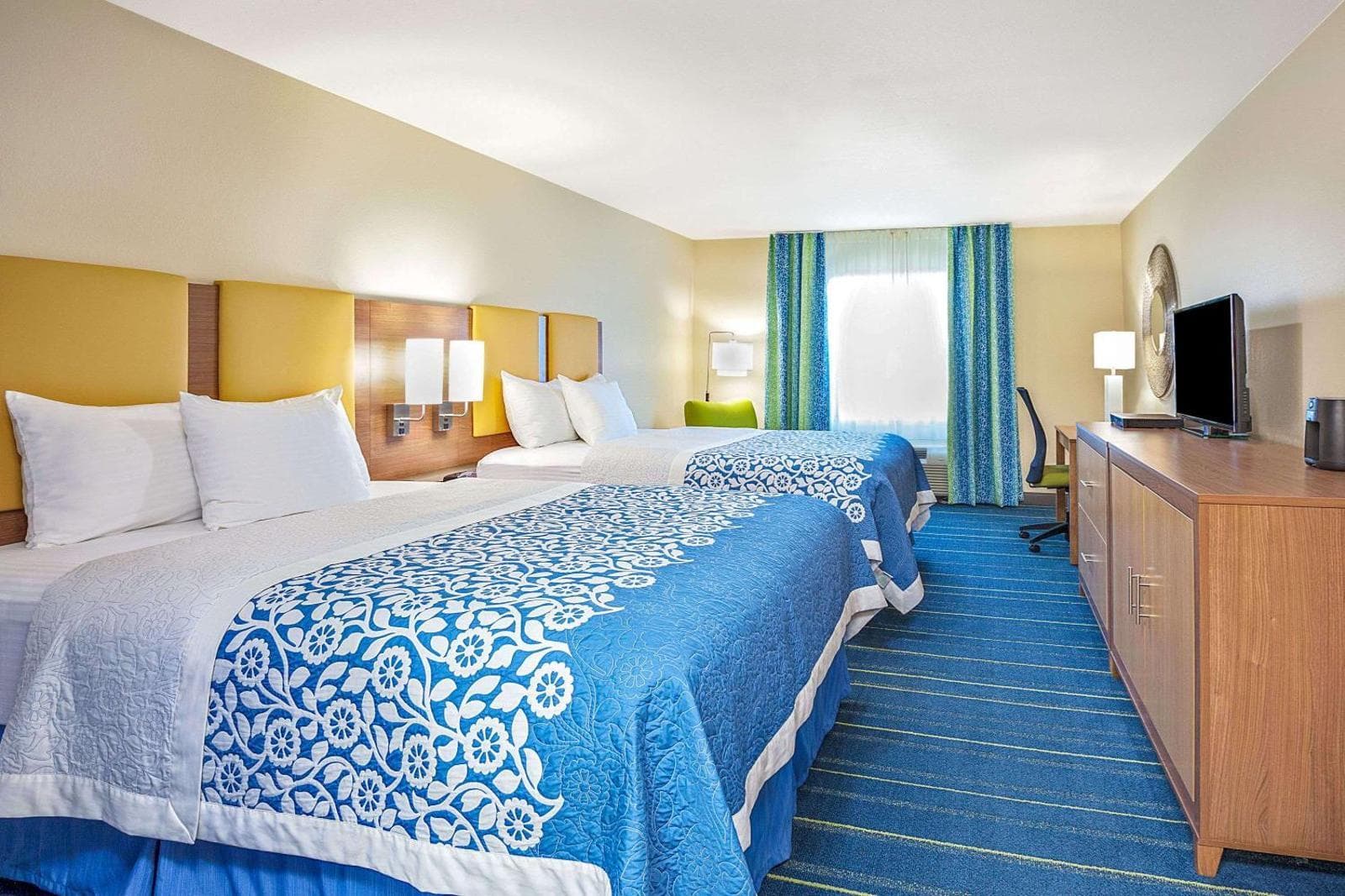 Arya Inn and Suites photo 5