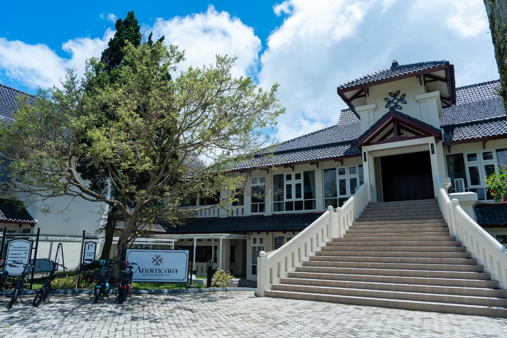 Anamcara Hotel & Convention
