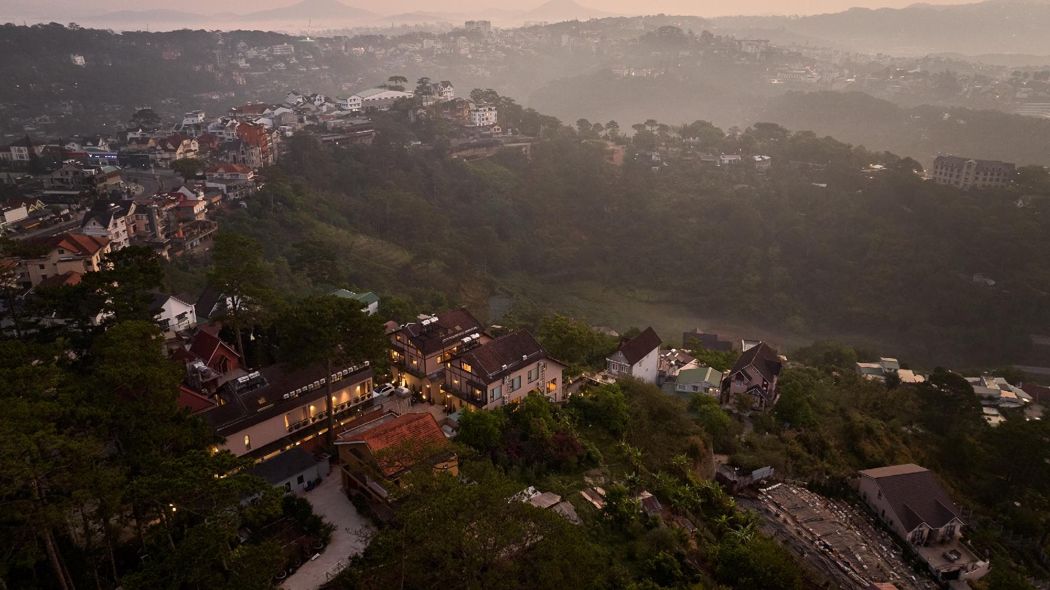 Signature by M Village The Valley Retreat