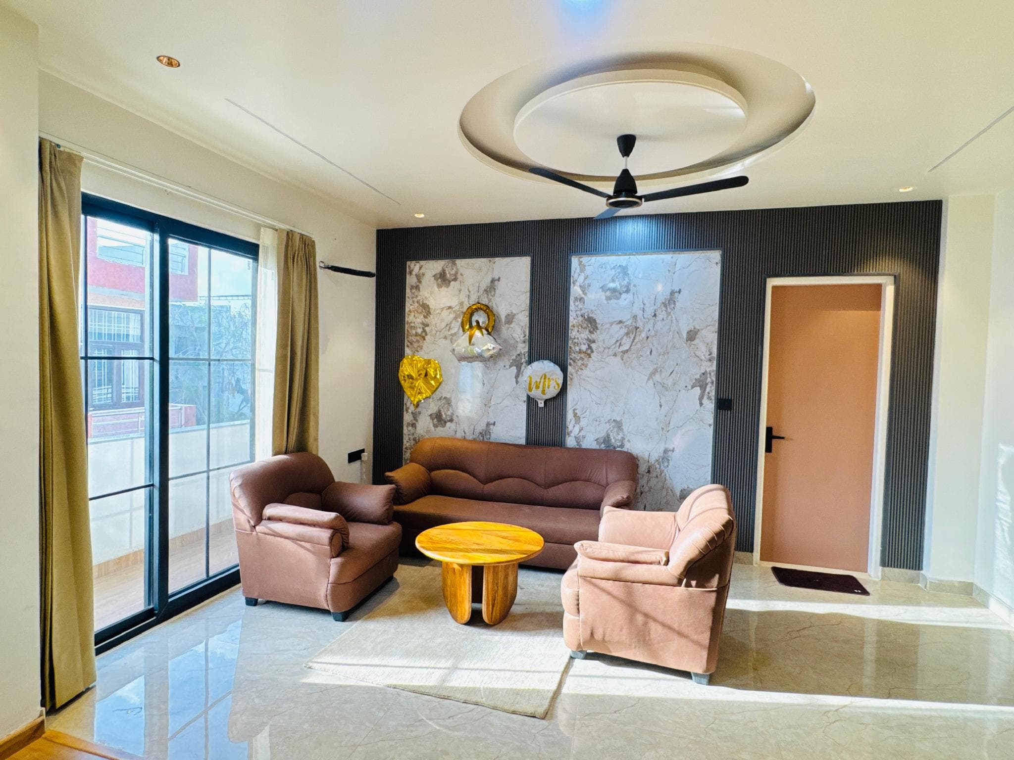 FLY VIEW Garden Home with Airport Runway View Stay photo 2