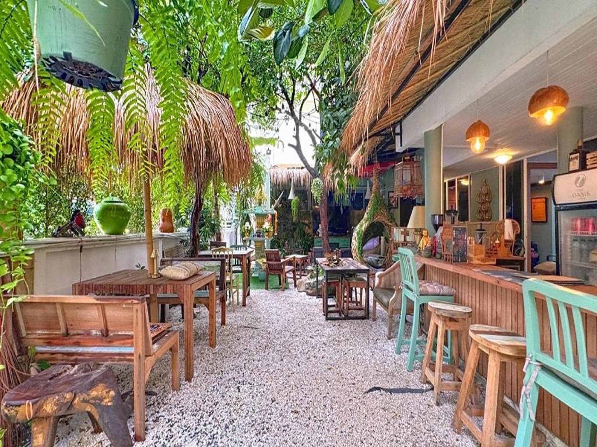 The Oasis on 8 Cozy Homestay & Café photo 5