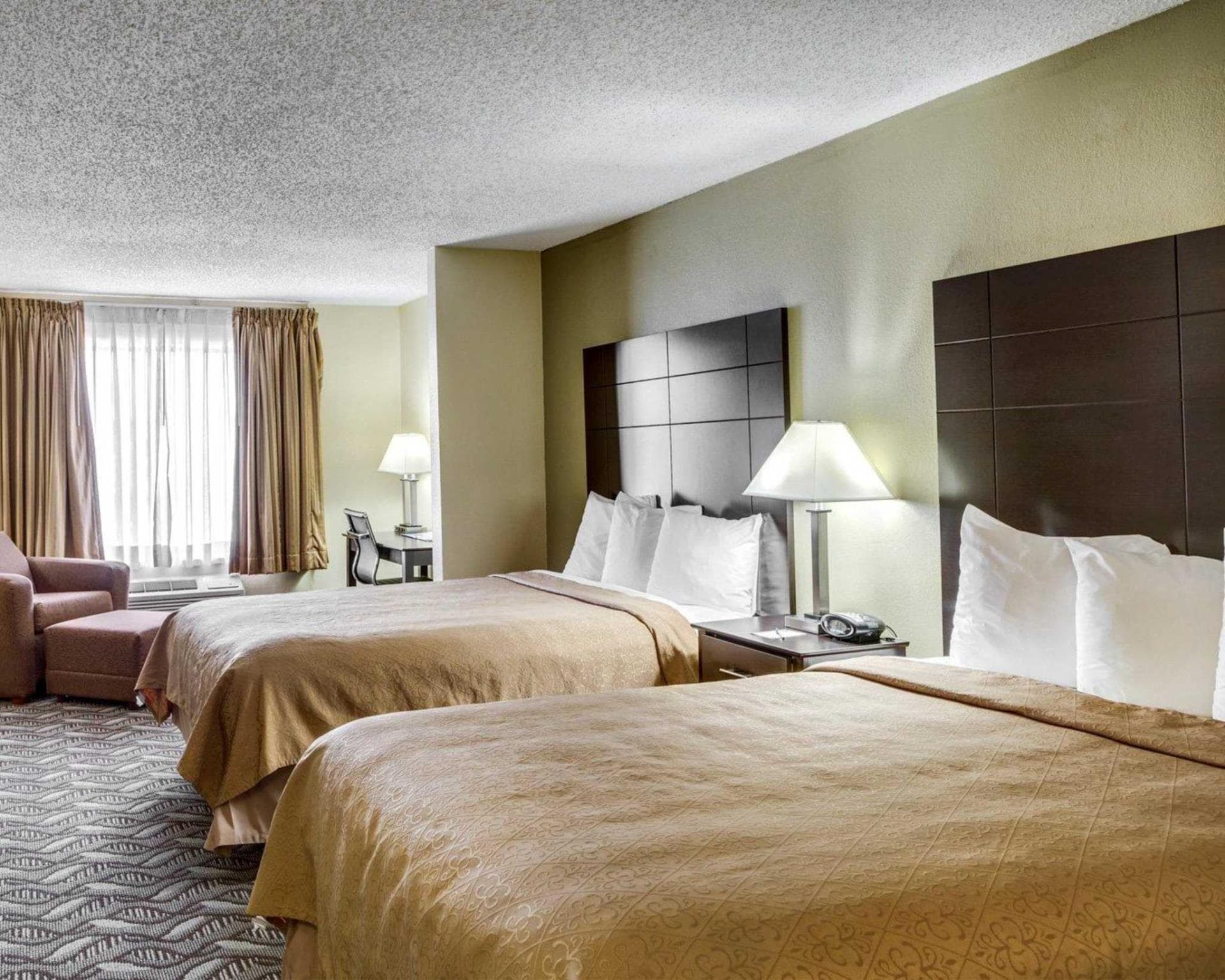 Quality Suites Baton Rouge East - Denham Springs photo 5