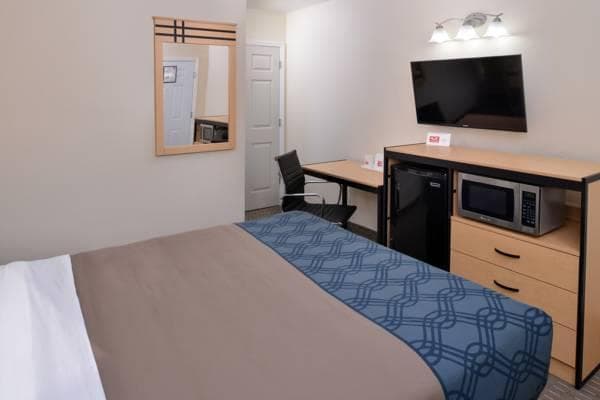 Econo Lodge Rochester I-90 & I-390 photo 3