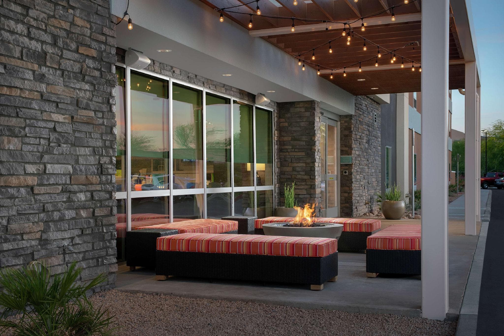 Home2 Suites by Hilton Phoenix Airport South photo 5