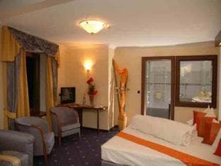 Hotel Maria Theresia photo 2