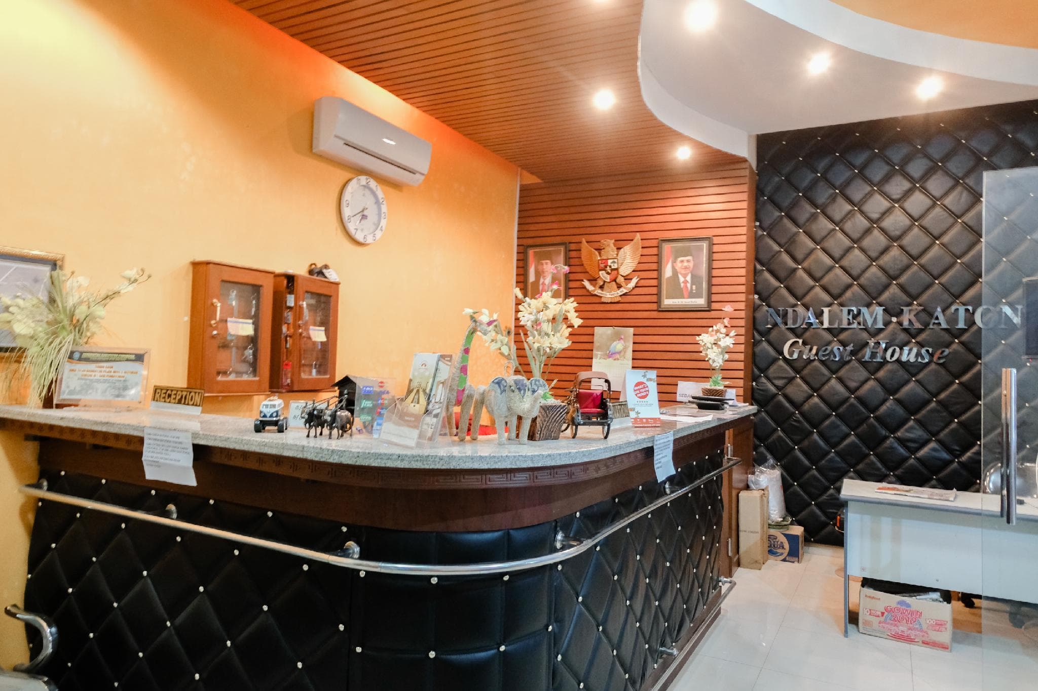 OYO 1190 Ndalem Katong Guest House photo 5