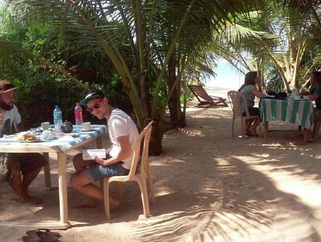 Arcade Beach Hotel photo 3