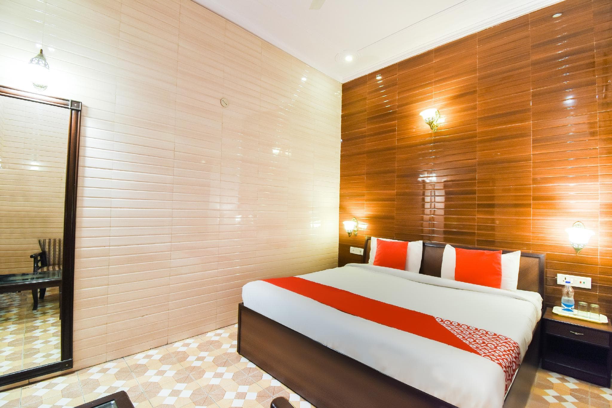 OYO Hotel Holy City photo 4