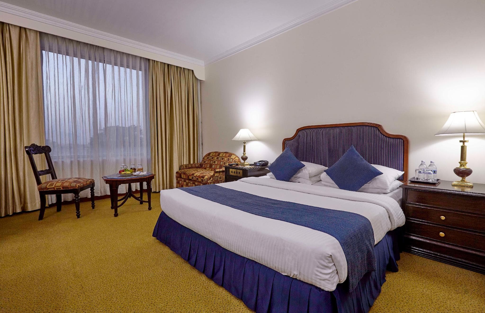 The Everest Hotel photo 2